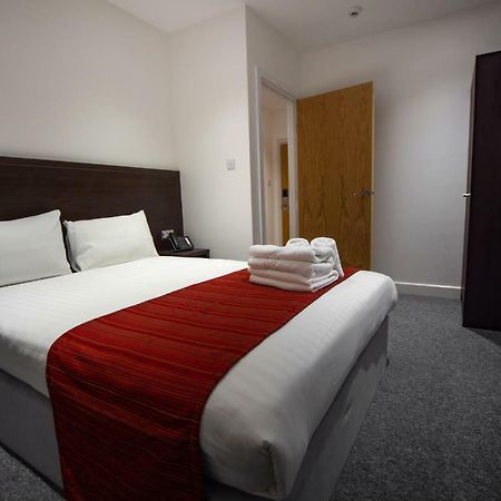 Somerville Apartments London Heathrow Hillingdon Esterno foto