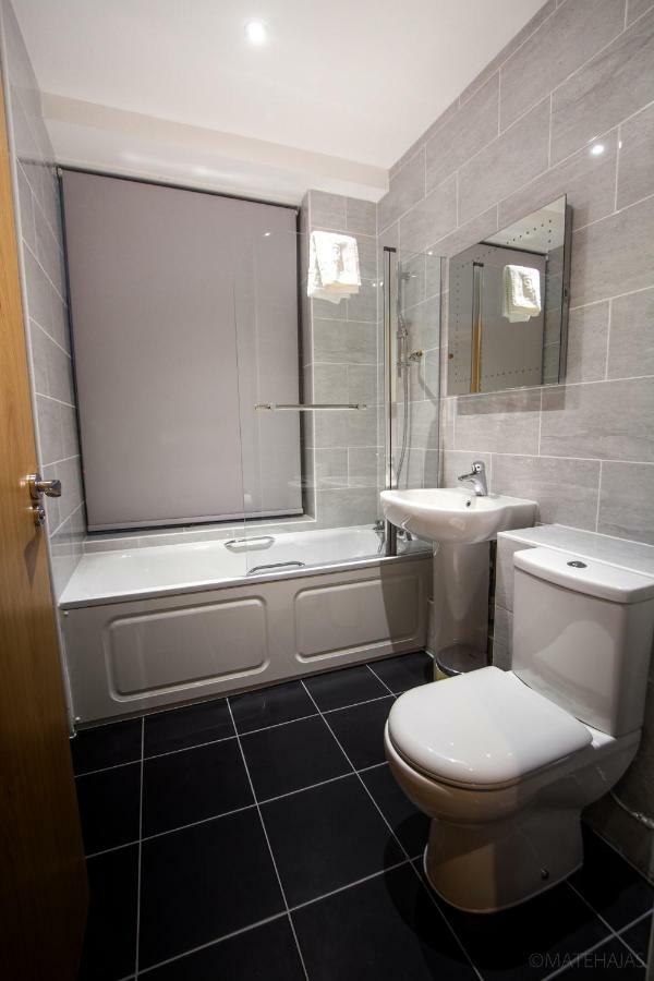 Somerville Apartments London Heathrow Hillingdon Esterno foto