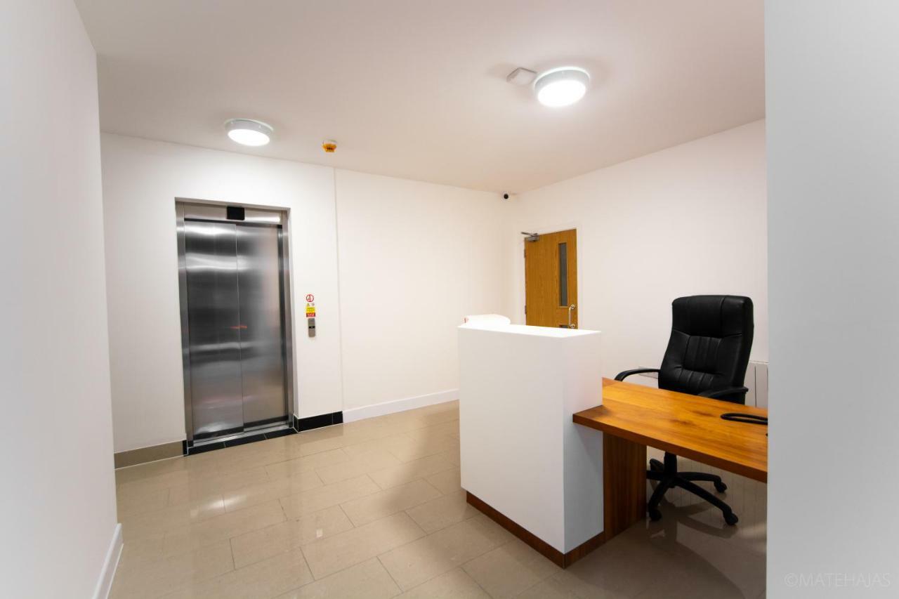 Somerville Apartments London Heathrow Hillingdon Esterno foto