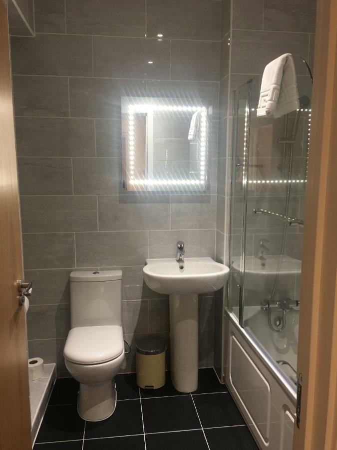 Somerville Apartments London Heathrow Hillingdon Esterno foto